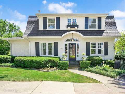 3 Orchard Place, Hinsdale, IL 60521