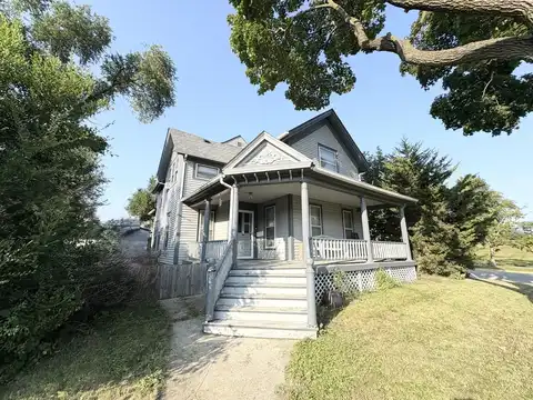 444 Prairie Street, Elgin, IL 60120