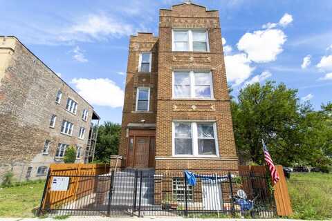 3810 W Ohio Street, Chicago, IL 60624
