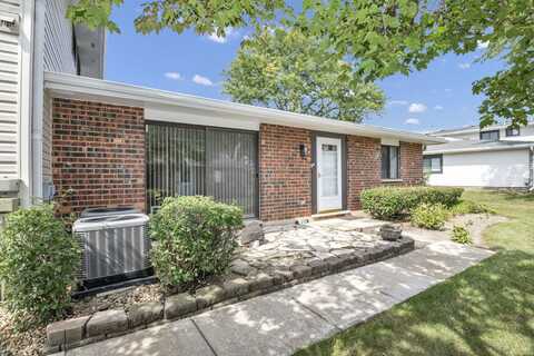 123 Fairlane Court, Bloomingdale, IL 60108