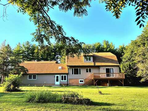8816 Scott School Road, Morris, IL 60450