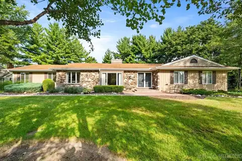 36w068 Indian Mound Road, Saint Charles, IL 60174
