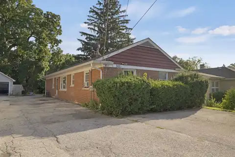 311 Prairie Avenue, Highwood, IL 60040