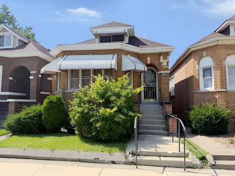 9636 S Bishop Street, Chicago, IL 60643