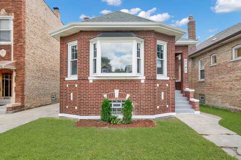 8743 S Kingston Avenue, Chicago, IL 60617
