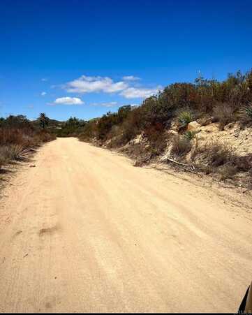 Ashley Road, Ramona, CA 92065