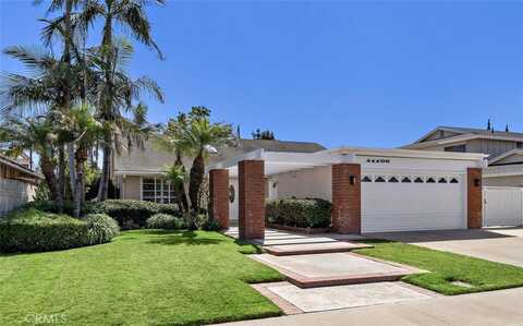 11106 Coral Aloe Avenue, Fountain Valley, CA 92708