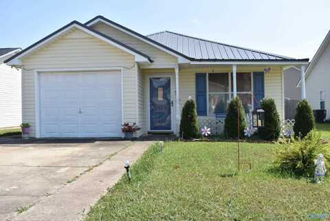 303 Autumnwood Lane, Rainbow City, AL 35906