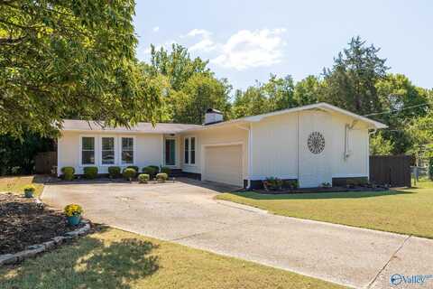 2200 Isabelle Circle NE, Huntsville, AL 35811
