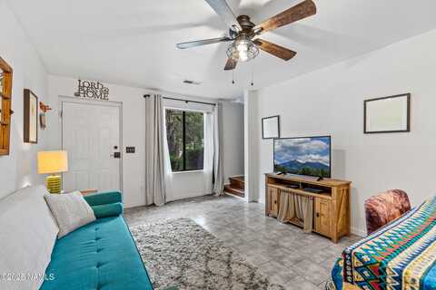 6315 N Saint Nicholas Cir, Flagstaff, AZ 86004