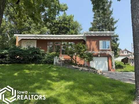 730 W Washington Boulevard, Washington, IA 52353