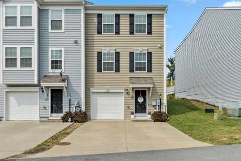 111 Tee Drive, Maidsville, WV 26541