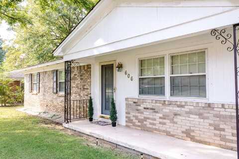 606 Ridgeland Cr., New Albany, MS 38652