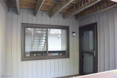2125 Pinebrook Trail, Cuyahoga Falls, OH 44223