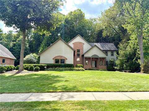 2694 High Hampton Trail, Cuyahoga Falls, OH 44223