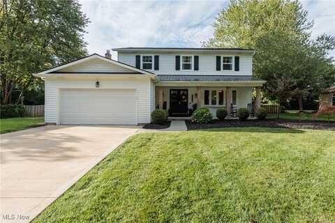 31415 Roberta Drive, Bay Village, OH 44140