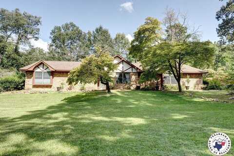918 Clear Creek Dr., Texarkana, TX 75503