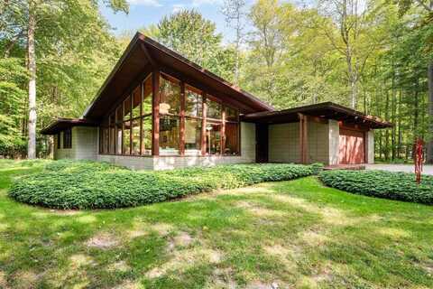 3871 E Kens Lane, Midland, MI 48642