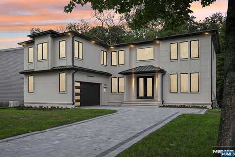 187 Crest Drive, Paramus, NJ 07652