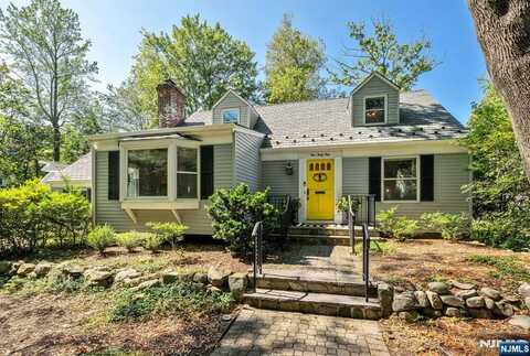 141 Morton Drive, Ramsey, NJ 07446