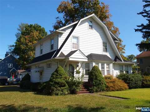 48 Caroline Avenue, Pequannock, NJ 07444