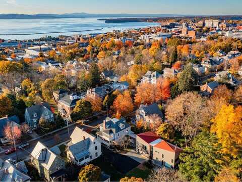 362 South Union Street, Burlington, VT 05401