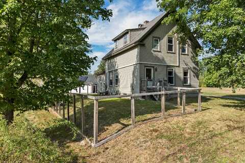 9 Hunt Avenue, Franklin, NH 03235