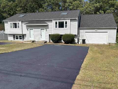90R Derryfield Road, Derry, NH 03038