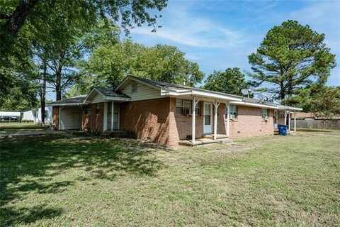 1120 S Wood Avenue, Hominy, OK 74035