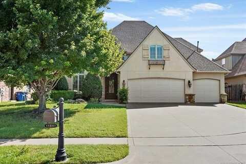 11841 S Pittsburg Avenue, Tulsa, OK 74137