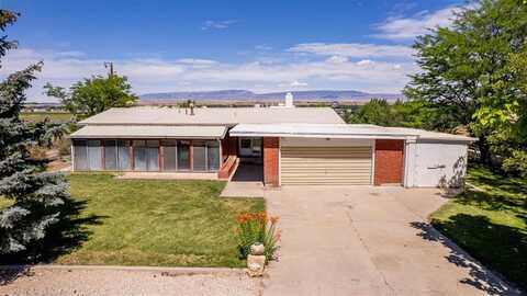 1039 Lane 12, Lovell, WY 82431