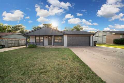 509 N Ramblin Oaks Drive, Moore, OK 73160