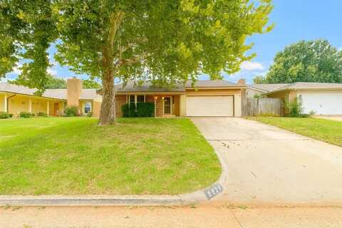 6624 Laurel Drive, Oklahoma City, OK 73162