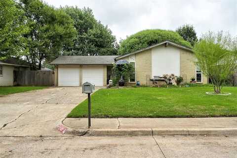 725 Ranchoak Drive, Yukon, OK 73099