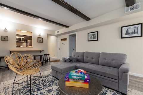 904 S Weatherred Drive, Richardson, TX 75080