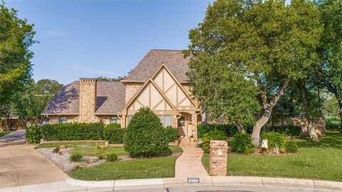2309 Meandering Way, Arlington, TX 76011