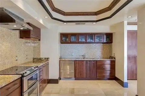 5200 Keller Springs Road, Dallas, TX 75248