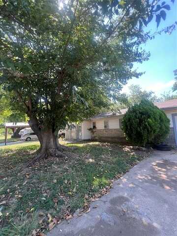 4716 Dorsey Street, Forest Hill, TX 76119