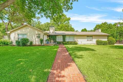 1222 Kentucky, Graham, TX 76450