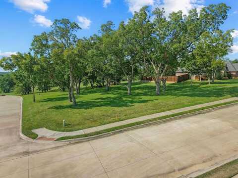 3900 Saddle Creek Boulevard, Denison, TX 75020