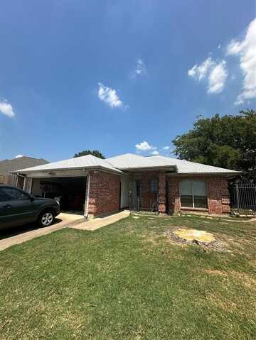 825 Meadowdale Road, Arlington, TX 76017