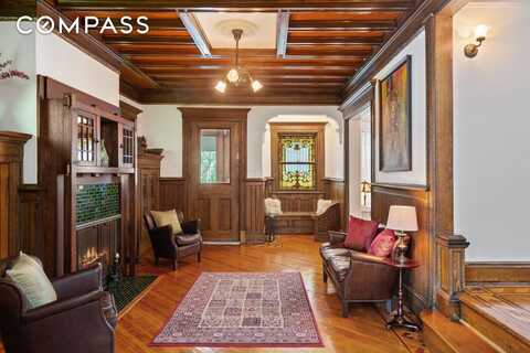 685 East 22nd Street, Brooklyn, NY 11210
