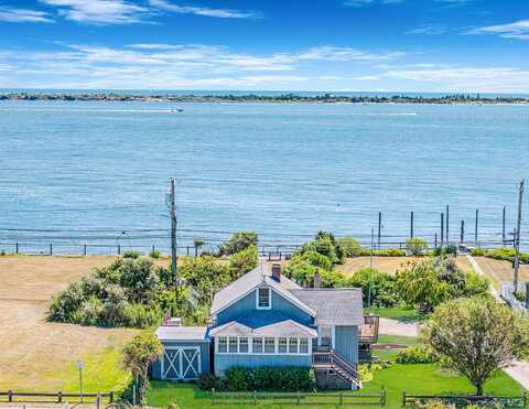 5 Oak Beach Road, Oak Beach, NY 11702