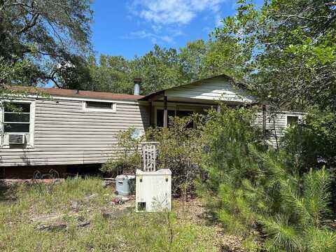 112 Family Circle Rd, Wagener, SC 29164