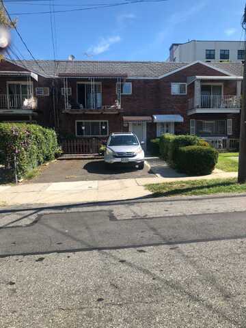 724 Hollywood ave, Bronx, NY 10465
