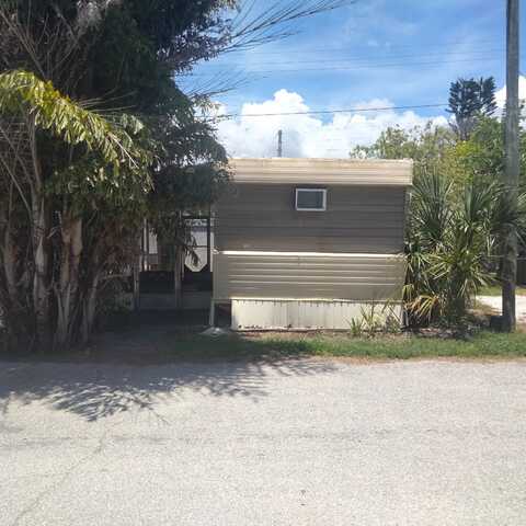 5917 14th St. West, Bradenton, FL 34207