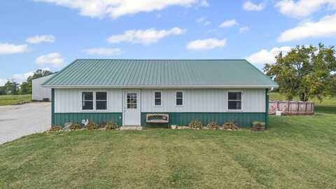 32561 State Highway CC, Hamilton, MO 64644
