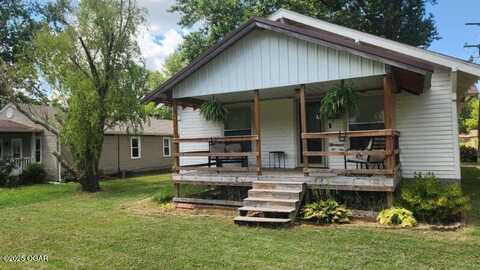 315 N California Avenue, Columbus, KS 66725