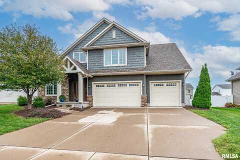 6679 Prairie Grass Lane, Bettendorf, IA 52722