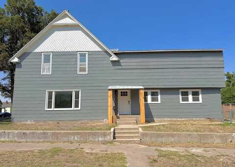 219 W 6th St, La Junta, CO 81050